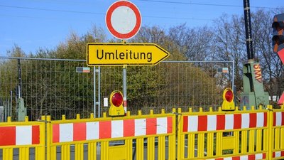 Verlegung neuer Kanaltrassen erfordert eine Vollsperrung der Straße „Henkerberg“ im Gewerbegebiet!